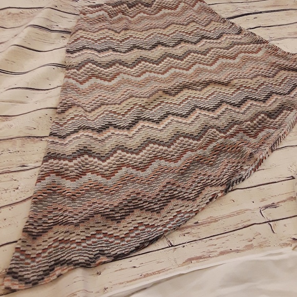 Gianni Bini asymmetrical cold shoulder dress - Picture 6 of 8